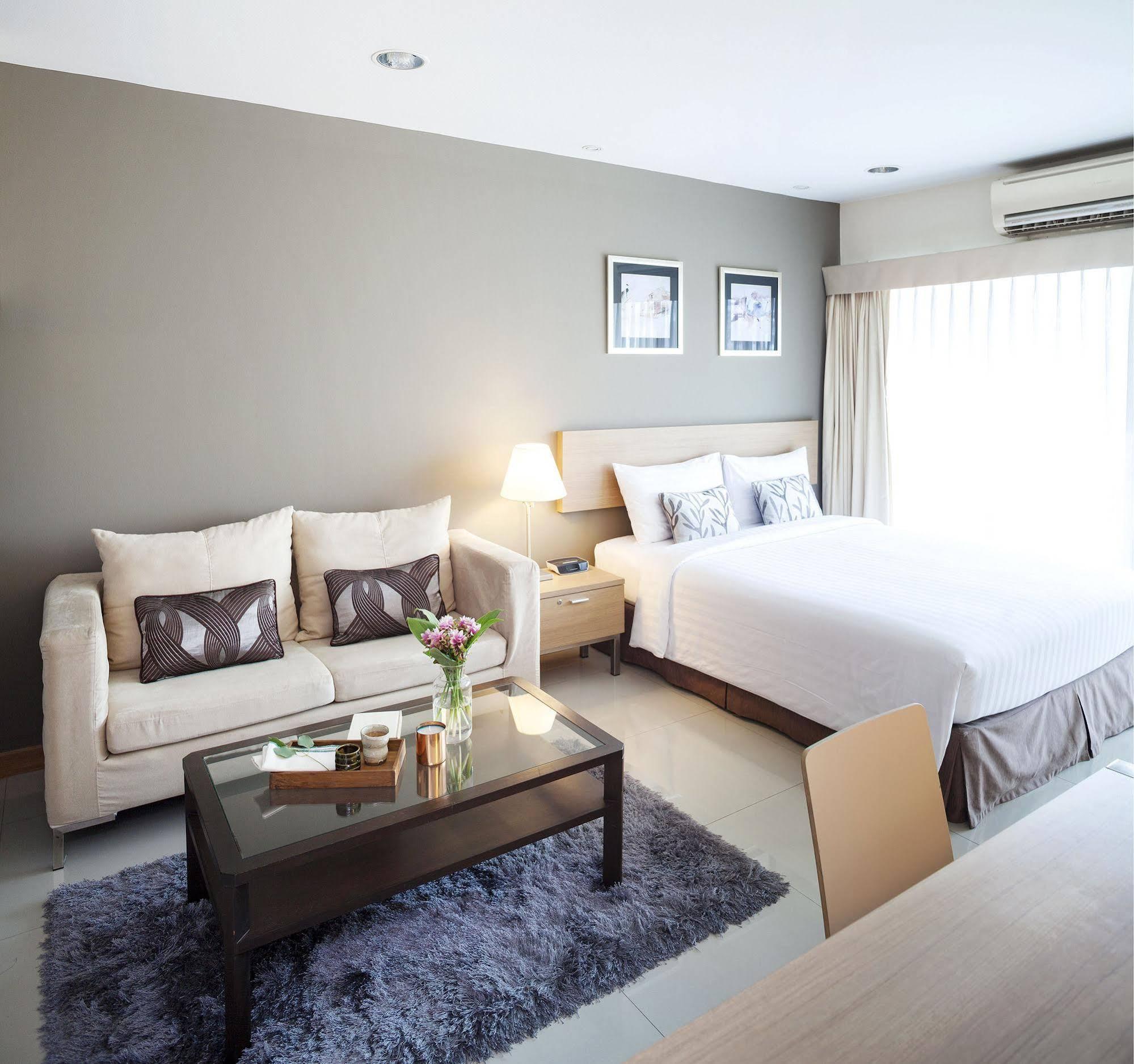 Viva Garden Serviced Residence Bangkok Exterior foto