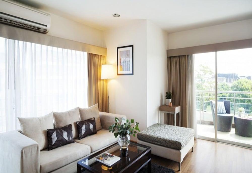 Viva Garden Serviced Residence Bangkok Exterior foto