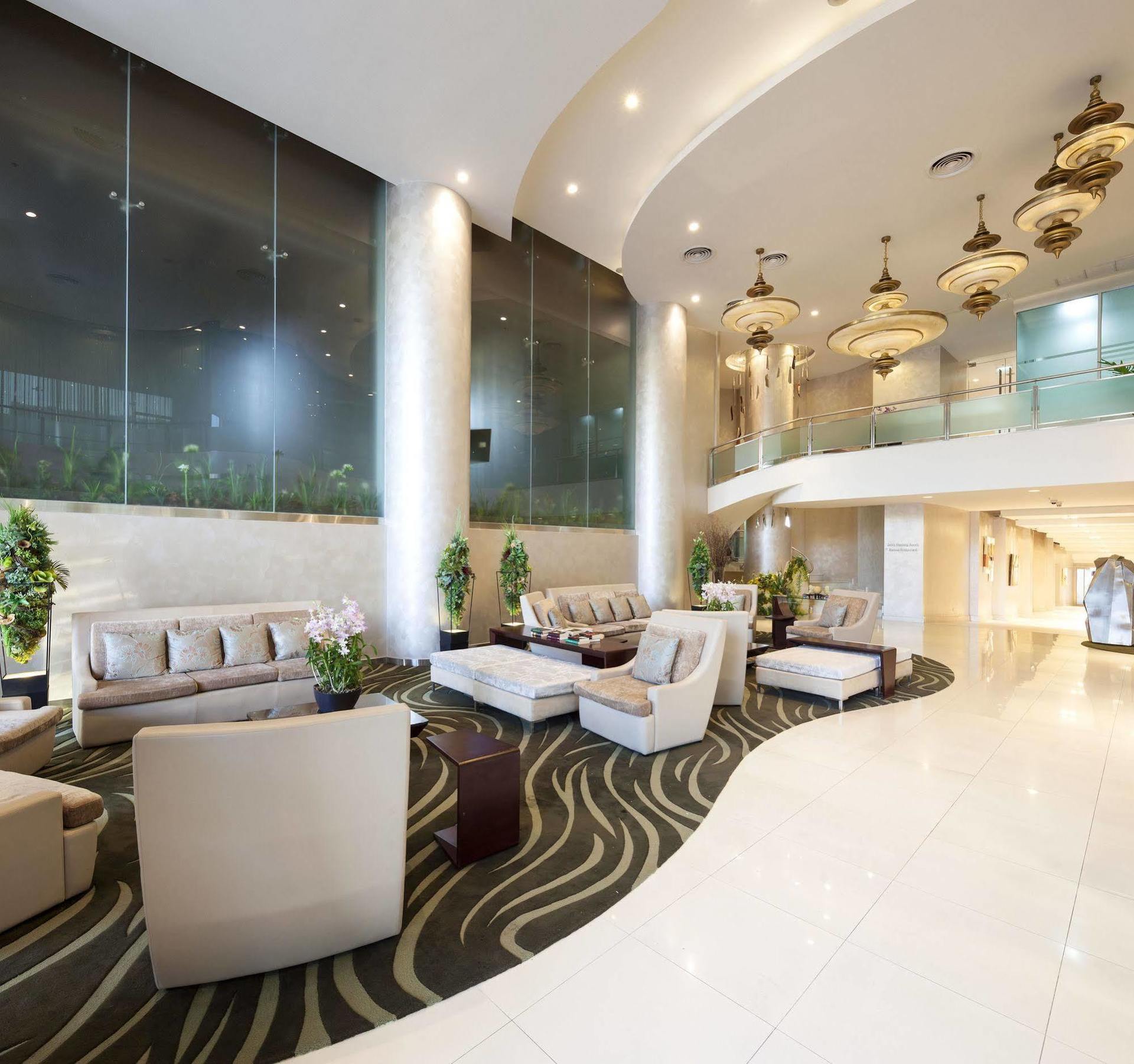Viva Garden Serviced Residence Bangkok Exterior foto